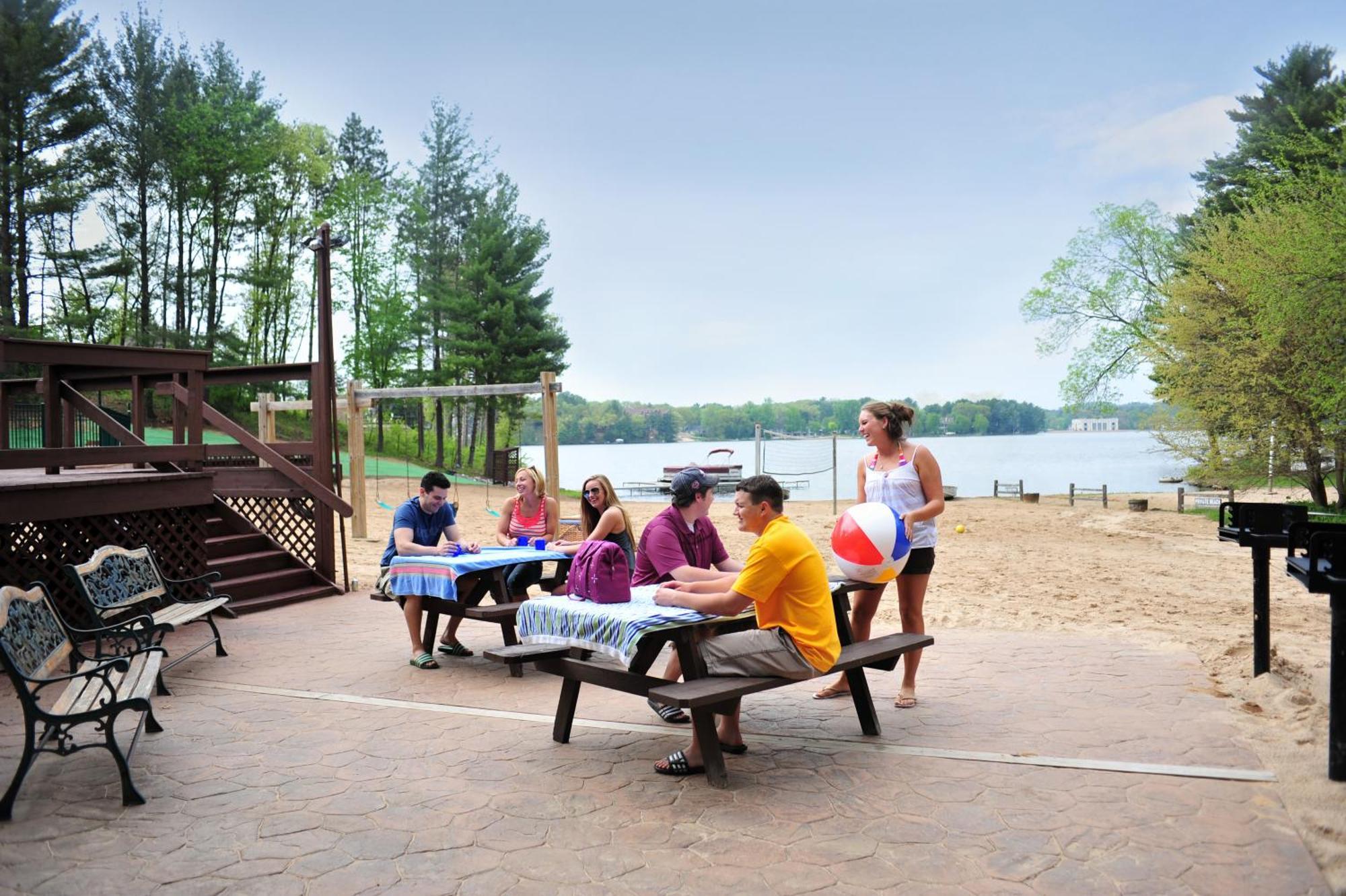 Bakers Sunset Bay Resort Lake Delton Exteriör bild